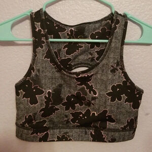 NWOT Jessica Simpson The Warm Up Sports Bra M
